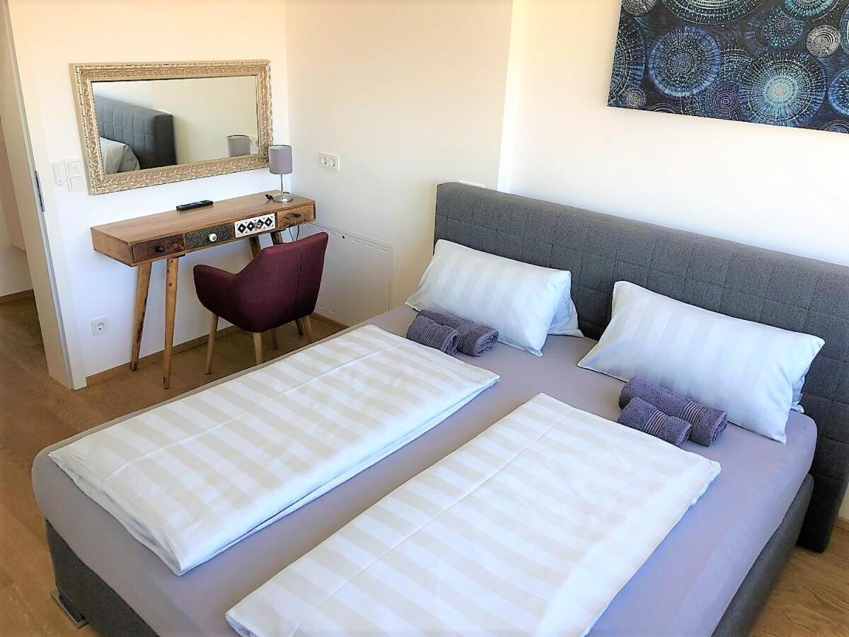 Bodensee City Apartments ฟรีดริชส์ฮาเฟน ภายนอก รูปภาพ