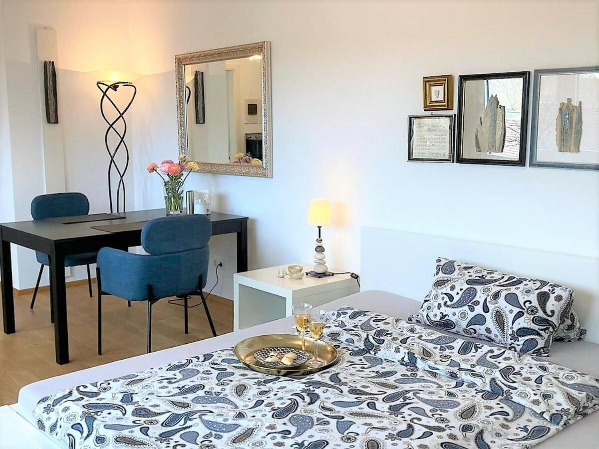 Bodensee City Apartments ฟรีดริชส์ฮาเฟน ภายนอก รูปภาพ